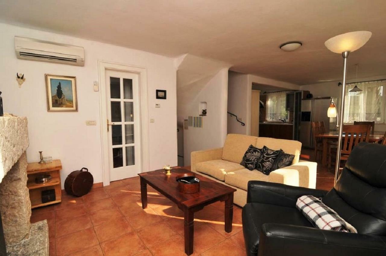 Deluxe Villa Sirena On The Beach With Pool Supetar Exterior foto