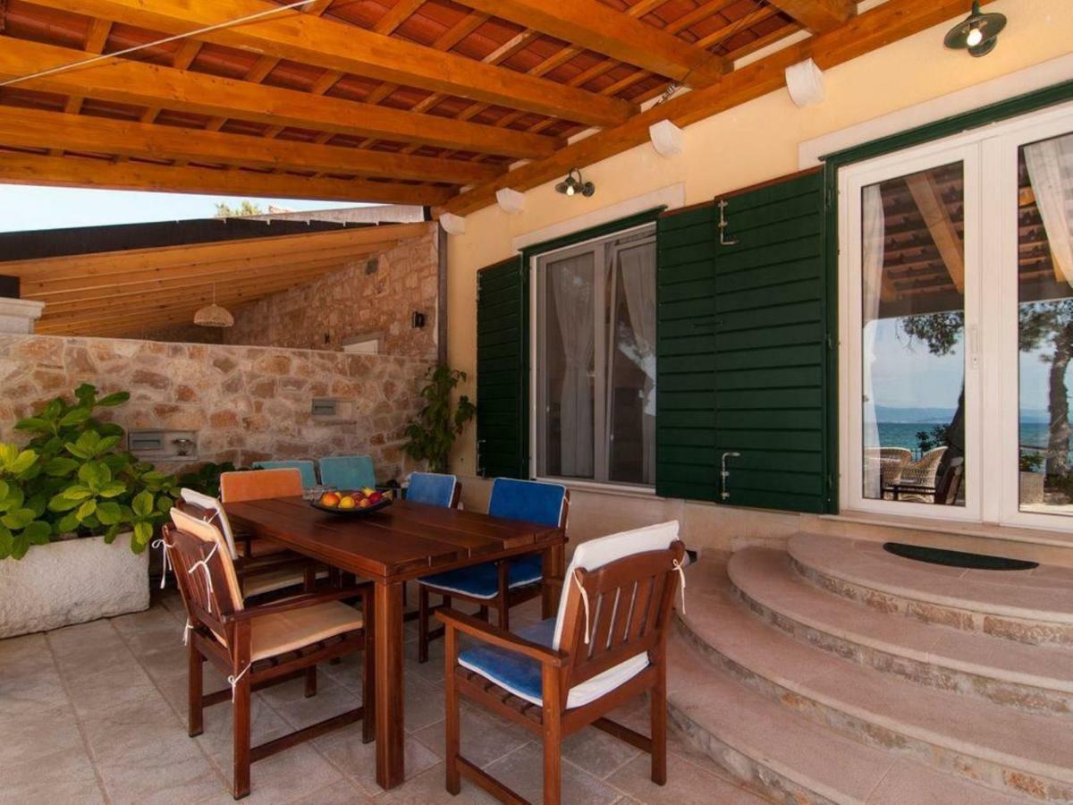 Deluxe Villa Sirena On The Beach With Pool Supetar Exterior foto