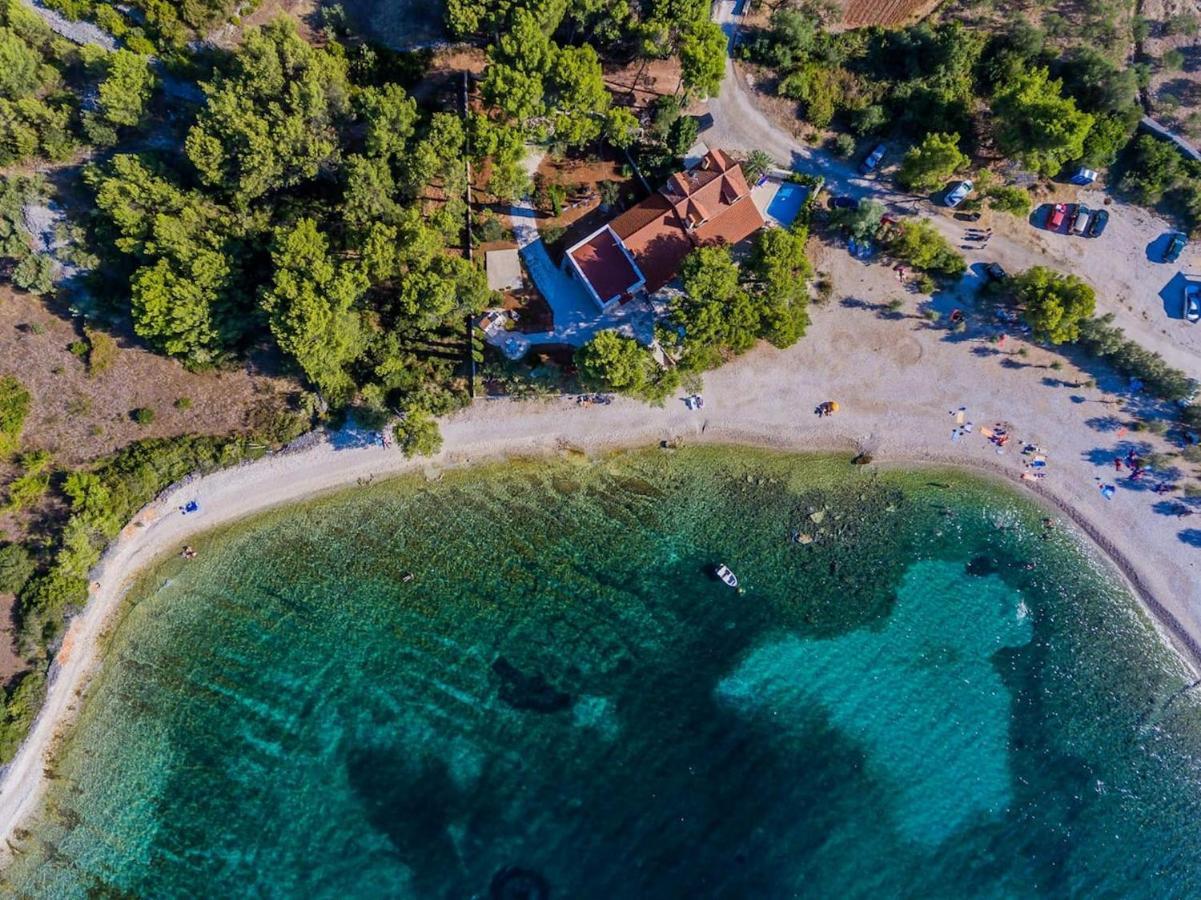 Deluxe Villa Sirena On The Beach With Pool Supetar Exterior foto